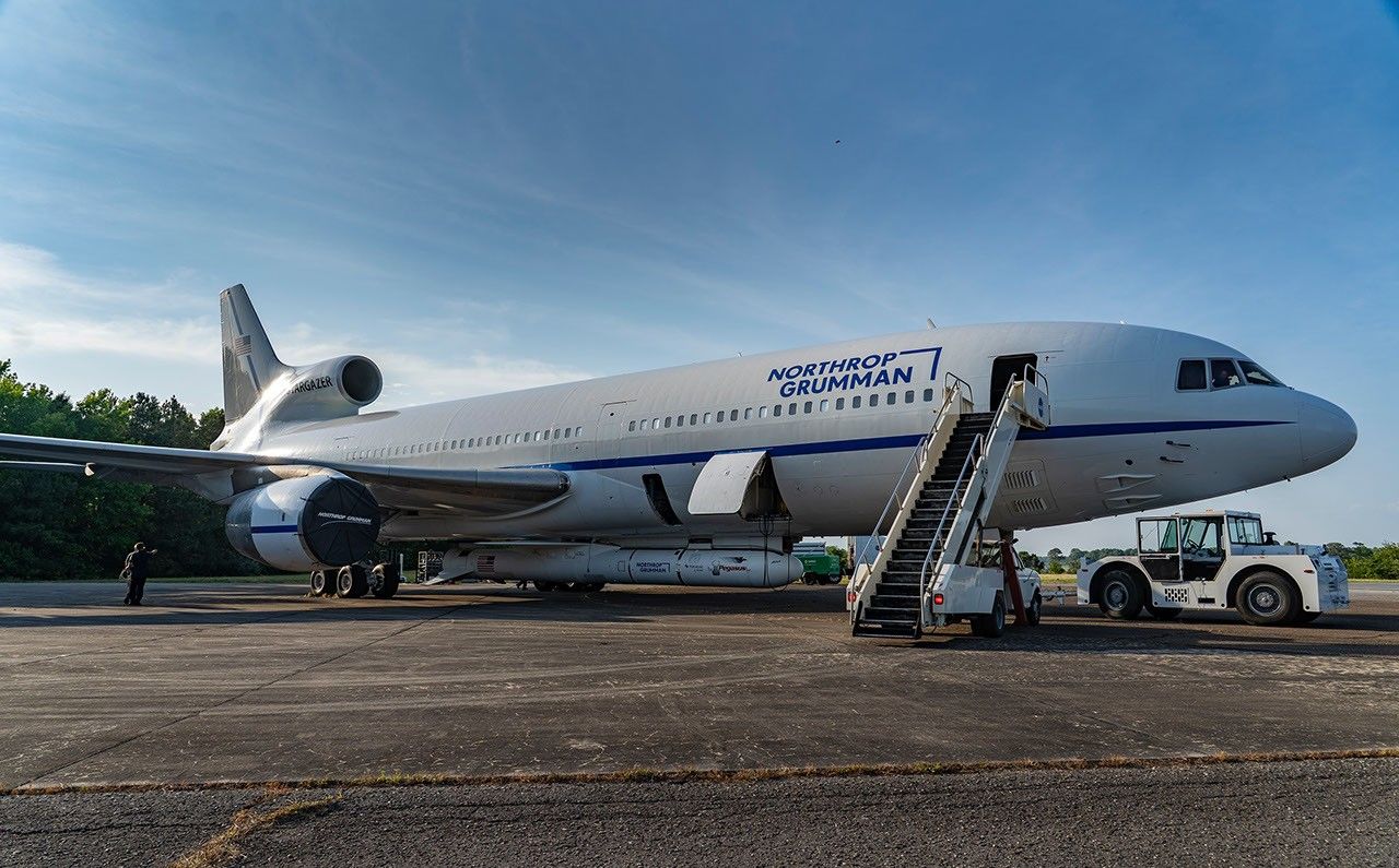 Northrop Grumman Pegasus XL rocket mated beneath the L-1011 Stargazer carrier aircraft ahead of the Katalyst Swift boost mission